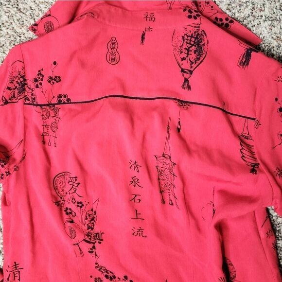 SoftāSurroundingsā|āšHPšāRedĀ ChineseāLanternāBlouse - Picture 6 of 6